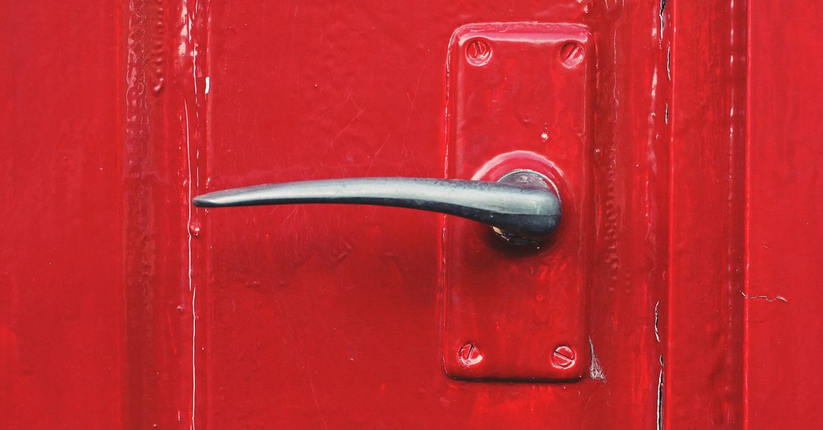 locksmith unlocking front door — Pro Park NY Locksmith
