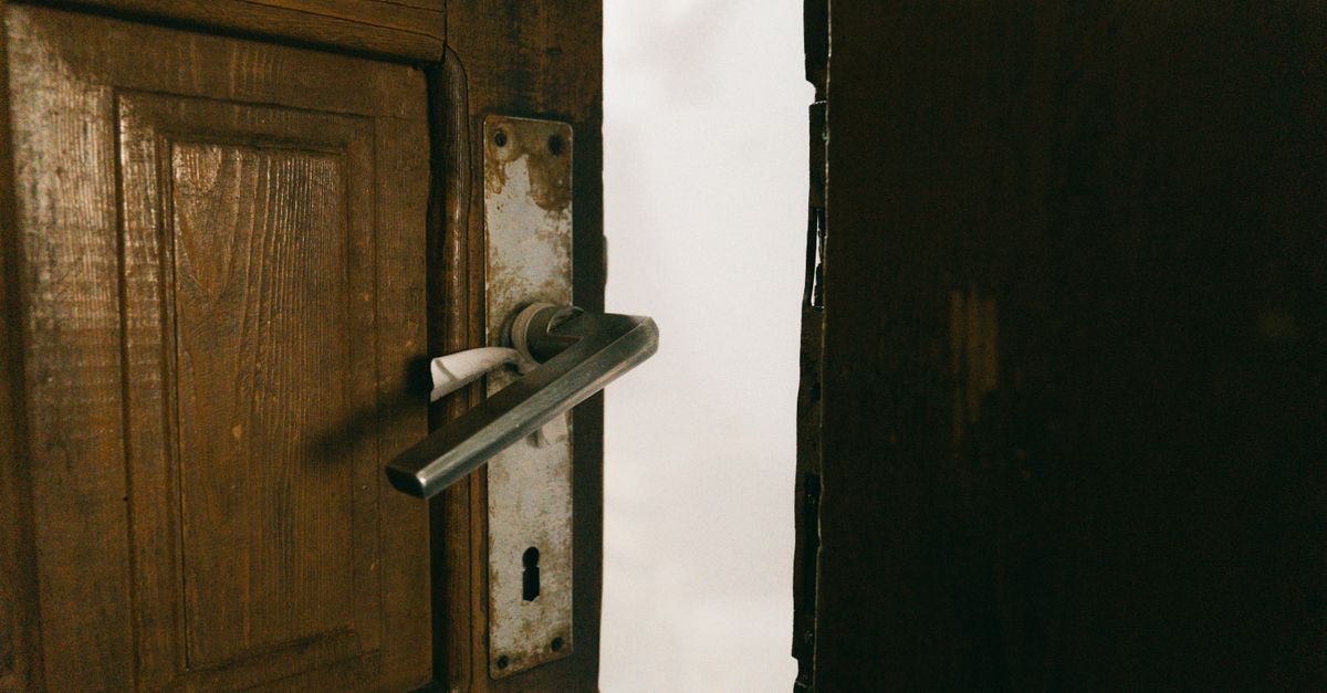 Door Lock Installation: Choosing the Right Lock for Your Residential Door — Pro Park NY Locksmith